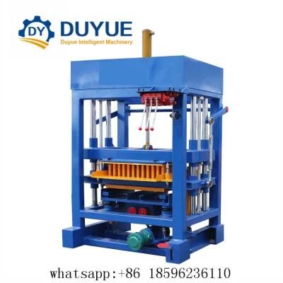 Qt4-30 Semi-Automatic Hydraulic Brick Molding Machine in Africa