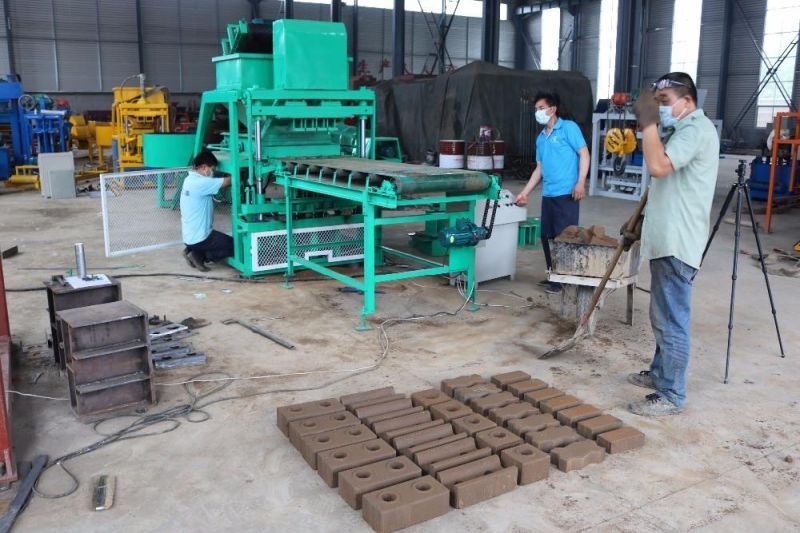Ly4-10 Popular Auto Soil Interlocking Brick Machine