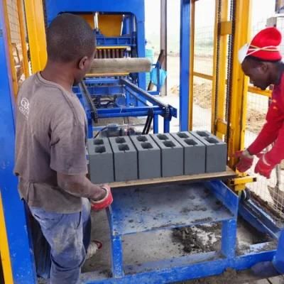 Qt4-15 Concrete Hollow Block Making Cement Brick Machine in Peru