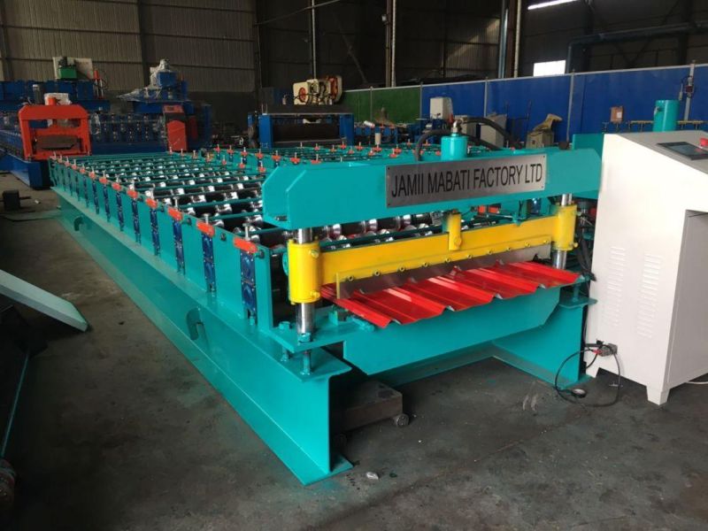 Customized Color Steel Roll Forming Machine in China