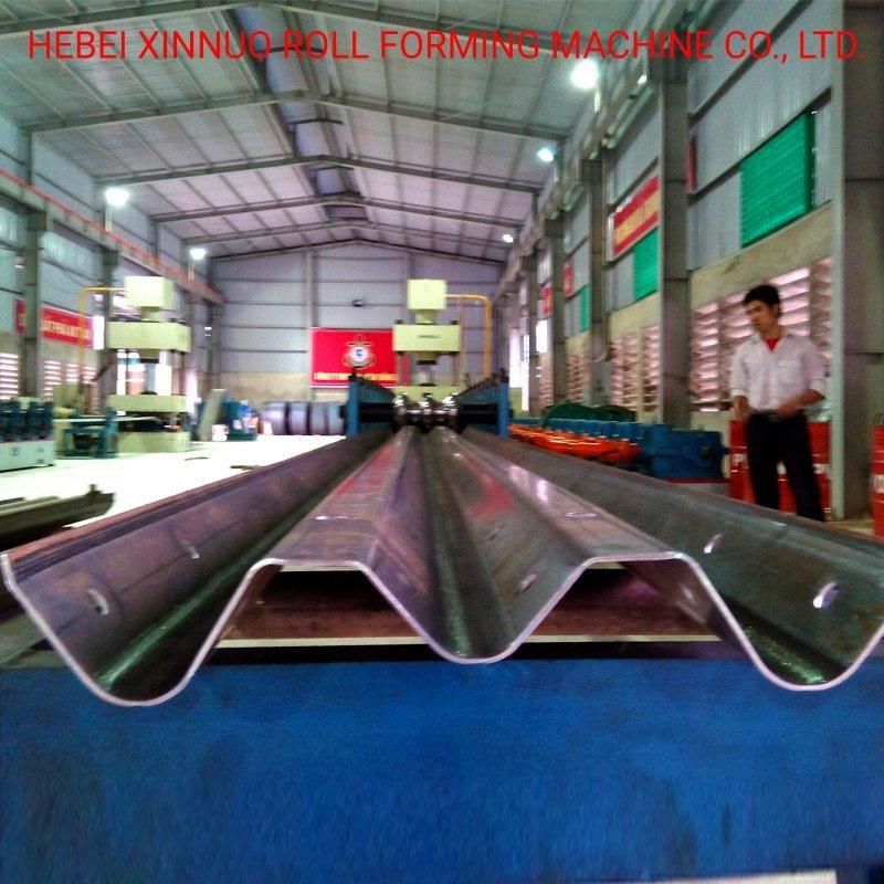 Highway Guardrail W Beam Bumpls Two Waves Road Barrier Bar Making Machine with Punching Hole