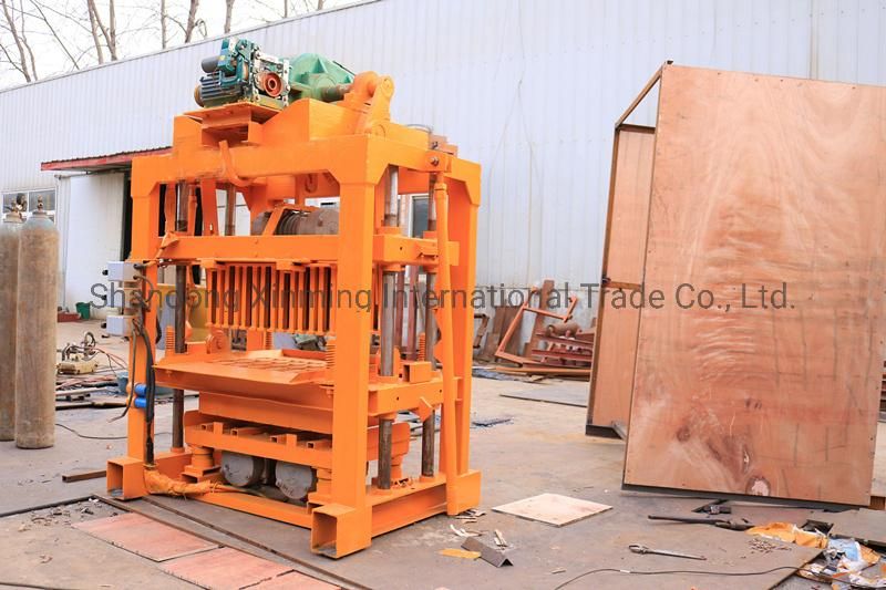 Semi-Automatic Qtj4-40 Cement Block Making Machine Hollow Block Machine in Factory
