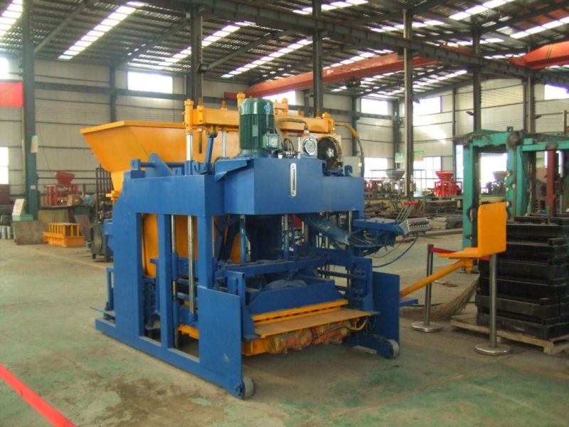 Qtm10-15 Mobile Type Concrete Hollow Block Brick Paver Making Machine