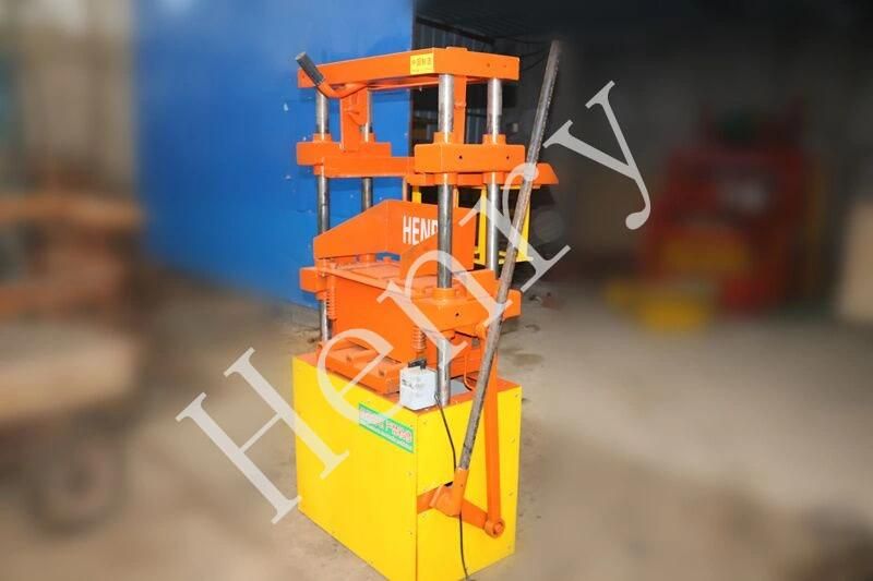 Lower Cost Hr1-18 Cement/Concrete Block Machine Hollow Block Molding Machine in Africa
