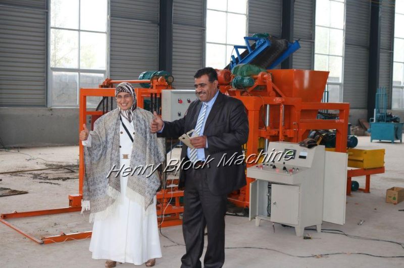 Qtj4-26c Concrete Cement Block Making Machine Paving Machinery in South Africa