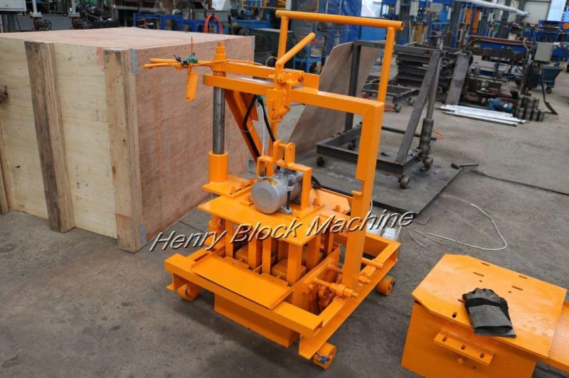 Movable Concrete Cement Egg Layer Block Making Machine Mobile Hollow Block Machine