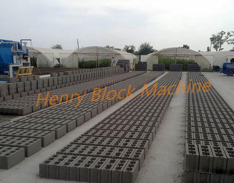 Qtm10-15 More Advanced Mobile Block Making Machine Egg Layer Machine Curbstone Making Machine