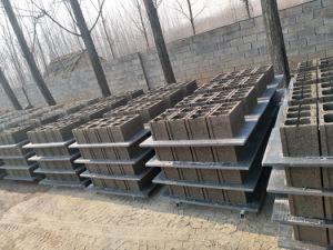 Qt4-18 Automatic Concrete Pavers Brick Making Machine, Hollow Block Production Line in Libya