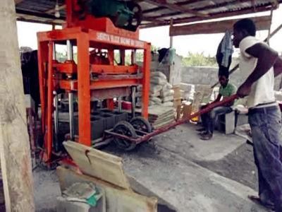 Qtj4-40 Hollow Block Machinery Cheapest Concrete Block Machine