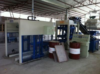 Qt6-15 Concrete Block Molding Machine/ Paver Brick Molding Machine at Cambodia