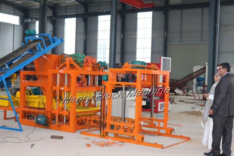 Qtj4-26c Concrete Cement Block Making Machine Paving Machinery in South Africa