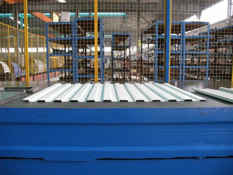 Metal / Iron / Aluminium Color Steel Ibr / Corrugated Roofing / Roof / Wall / Tile Panel Sheet Cold Roll Forming Making Machine with CE Certificate