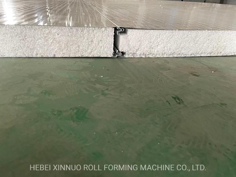 Xinnuo Galvanized Sheet EPS and Rock Wool Sandwich Panel Roll Forming Machine