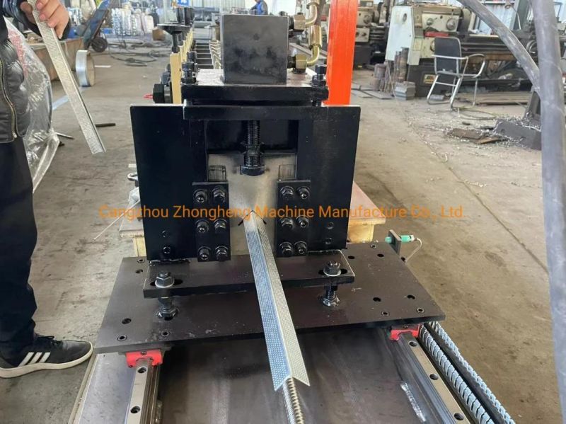 Wall Angle Roll Forming Machine with High Speed Cutting