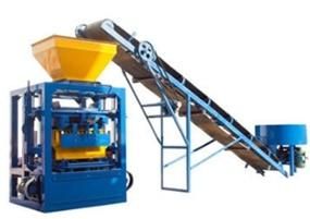 Manufacturer Qt4-24 Semi Automatic Vibration Paver Brick Hollow Block Making Machine in India