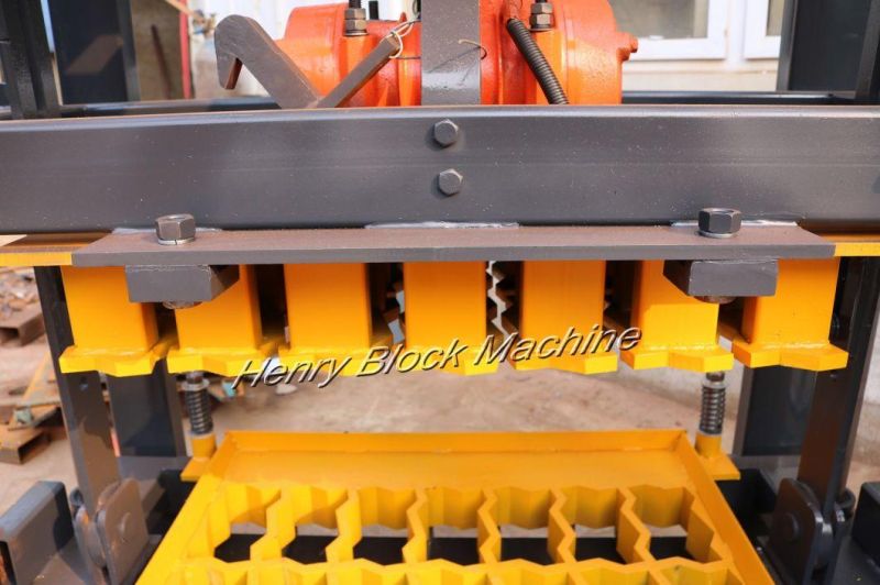 Qtj4-40 Low Cost Mobile Concrete Hollow Block Making Machine