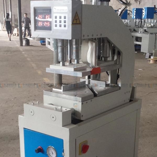 PVC/UPVC/Vinyl/Plastic Profile Single Head Welding Machine for Window Door