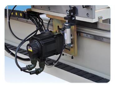 Automatic Double Head Miter Sawing Machine