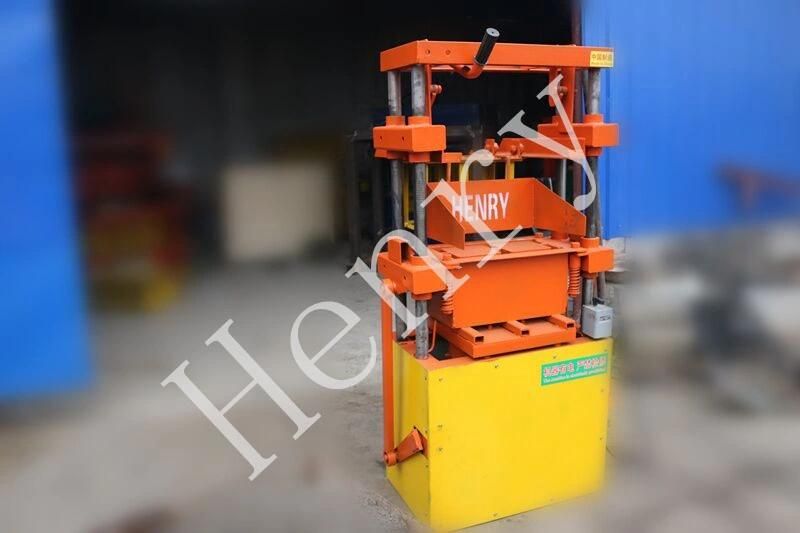 Lower Cost Hr1-18 Cement/Concrete Block Machine Hollow Block Molding Machine in Africa