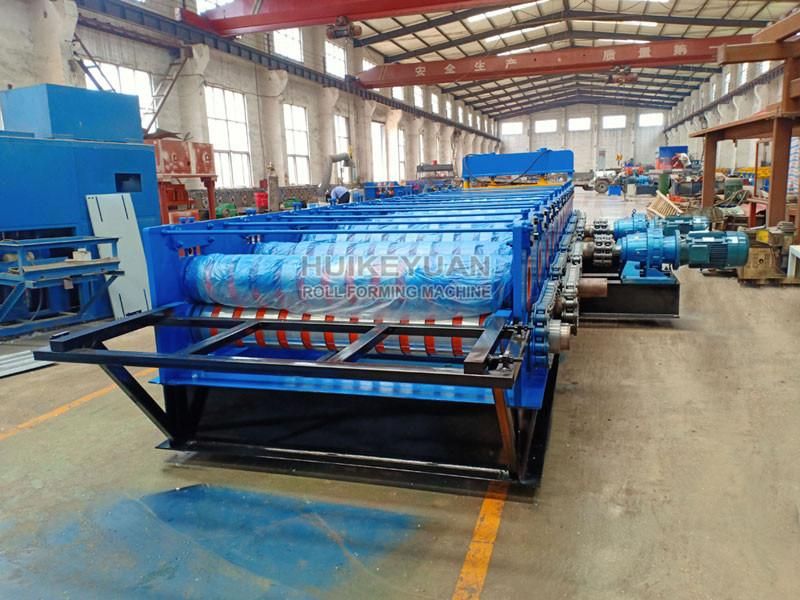 China Factory Container and Car Roof Panel Side Panel Roll Forming Machine